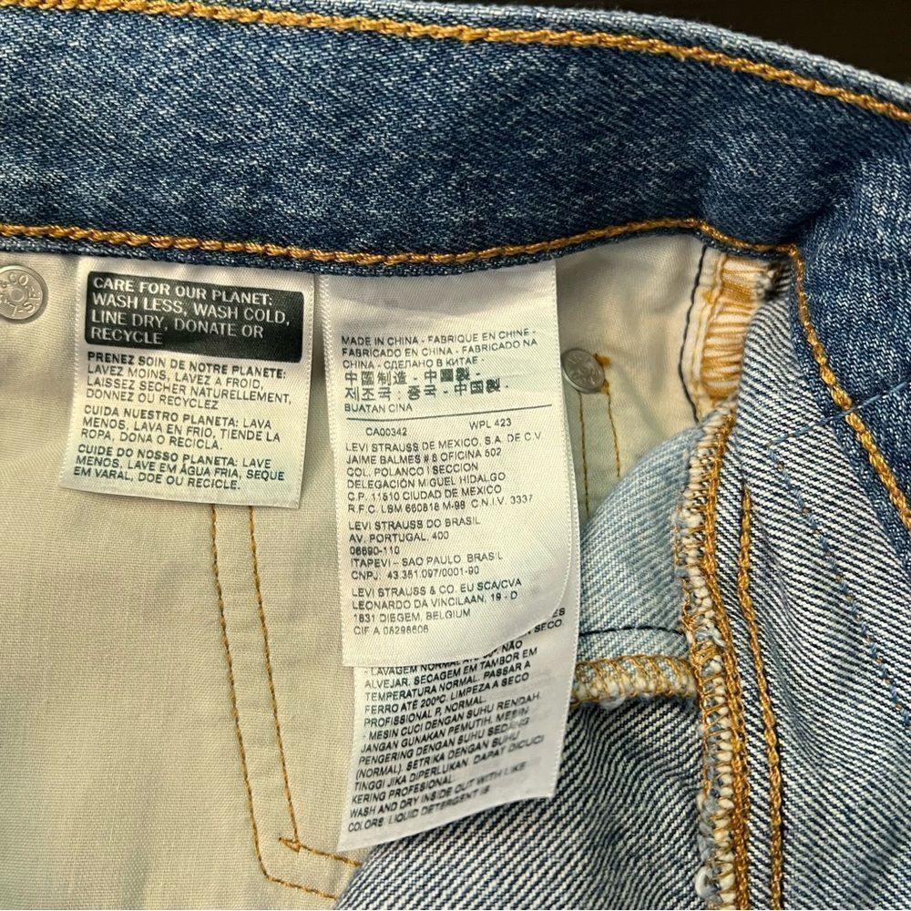 ✨ Levi’s Patchwork 501 Altered‎ Denim Shorts Button Fly 27 - Picture 7 of 12